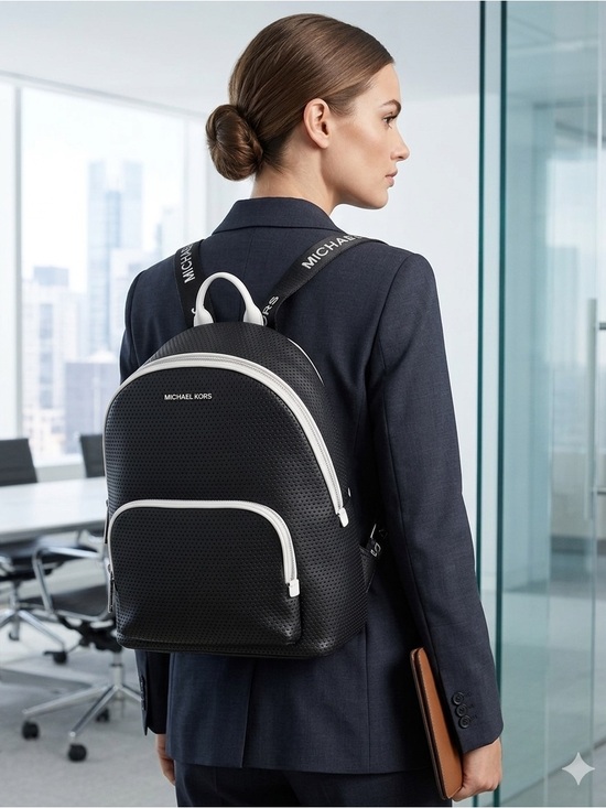 Handbags - Michael Kors Lacey Medium Leather Backpack